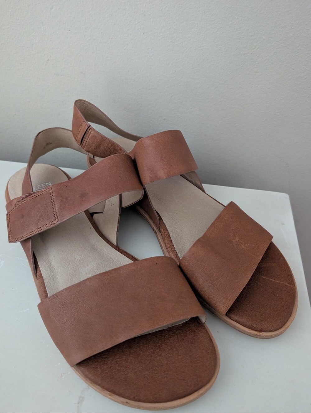 Eileen Fisher Kanza Tumbled Brown Leather Sandals Size 9